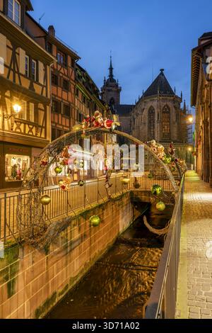 Weihnachtsdekoration in der Altstadt, Colmar, Oberrhein, Grand Est, Frankreich Stockfoto