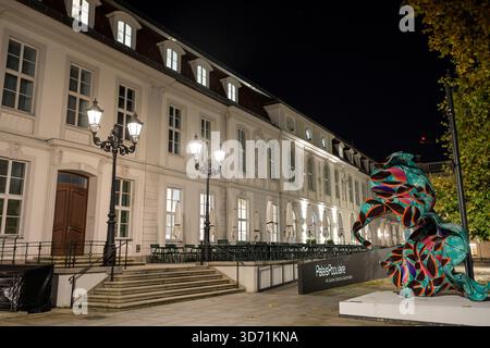 Palais Populaire, Prinzessinnenpalais, Unter den Linden, Bebelplatz, Mitte, Berlin, Deutschland Stockfoto