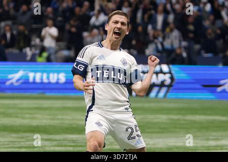 VANCOUVER, BC - 22. NOVEMBER: Mittelfeldspieler Ryan Gauld (25) von Vancouver Whitecaps FC feiert, nachdem er während des Halbfinalspiels von MLS West zwischen Vancouver Whitecaps FC und LAFC am BC Place am 22. November 2025 in Vancouver, Kanada ein Tor in der Elfmeterschießen-Serie erzielt hat. (Foto: Tomaz Jr/Pximages) Credit: PX Images/Alamy Live News Stockfoto