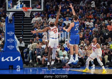 Orlando, Florida, USA, 22. November 2025, Orlando Magic Stürmer Franz Wagner #22 versucht im Kia Center zu schießen. (Foto: Marty Jean-Louis/Alamy Live News Stockfoto