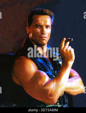 ARNOLD SCHWARZENEGGER in COMMANDO (1985), Regie: MARK L. LESTER. Quelle: 20TH CENTURY FOX / Album Stockfoto