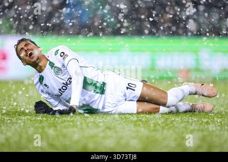 Groningen, Niederlande. November 2025. GRONINGEN, 23-11-2025, Stadion Euroborg, Saison 2025/2026, niederländischer Eredivisie Football, Spiel zwischen FC Groningen und PEC Zwolle, Foto zeigt FC Groningen Spieler Younes Taha Credit: Pro Shots/Alamy Live News Stockfoto