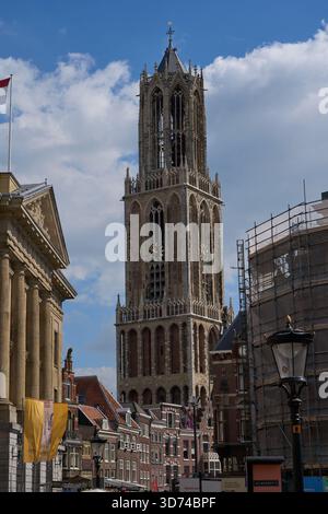 Utrecht, Niederlande - 30. August 2025 - der Dom ist das Wahrzeichen von Utrecht und der höchste Kirchturm der Niederlande Stockfoto