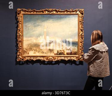 Tate Britain London, UK. November 2025. Zwei der größten Briten gehen in dieser Tate Britan-Ausstellung direkt an Kopf, aber wer wird Herrscher sein, wird Turner die Wellen regieren? Oder wird der Constable Rural Bukolismus das sein? . 27. November 2025 - 12. April 2026 Credit: Paul Quezada-Neiman/Alamy Live News Stockfoto