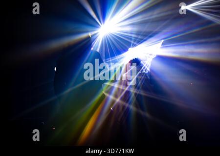 November: 2025. Zagreb, Kroatien, Vereinigtes Königreich. - Idylle Szenen der Bühnenaufführung von Mono, einer japanischen Instrumentalband Stockfoto