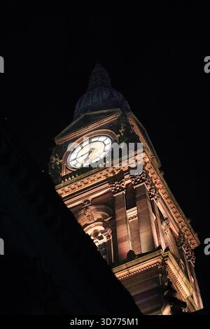 Bolton Town Hall Beim Put Big Light On Public Festival Stockfoto
