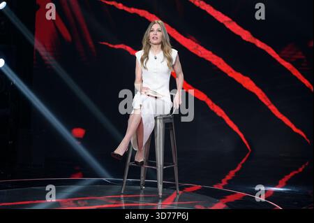 Francesca Fagnani besucht die vierte Folge der Rai-fernsehsendung Belve 2025 im Fabrizio Frizzi stuios Nomentano. Stockfoto