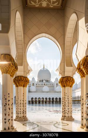 Sheikh Zayed Grand Moschee, Abu Dhabi, Vereinigte Arabische Emirate Stockfoto