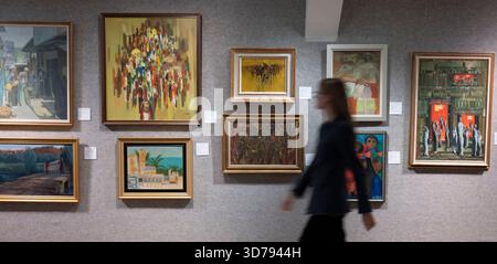 Bonhams, London, Großbritannien. November 2025. Bonhams Modern and Contemporary Middle Eastern Art Auction findet am 25. November statt. Quelle: Malcolm Park/Alamy Live News Stockfoto