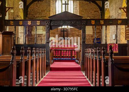 Innenansicht der mittelalterlichen Kirche St. Bartholomew in Vowchurch, einem Dorf im Golden Valley im Südwesten von Herefordshire England Großbritannien. Stockfoto