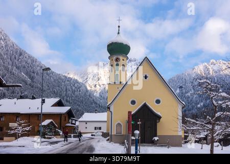 Gaschurn: Kirche Partenen, Verwallgebirge in Montafon, Vorarlberg, Österreich Stockfoto