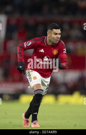 Manchester, Großbritannien. November 2025. MANCHESTER, ENGLAND, 24. November 2025: Casemiro von Manchester United im Spiel der Premier League zwischen Manchester United und Everton in Old Trafford. Quelle: SPP Sport Pressefoto. /Alamy Live News Stockfoto