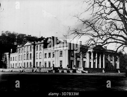 Blick auf Himley Hall, Worcestershire, den wunderschönen Sitz des Earl of Dudley, den er dem Duke of Kent und Prinzessin Marina zur Verfügung gestellt hat. Sie werden den ersten Teil ihrer Flitterwochen dort verbringen. Dezember 1934. Stockfoto