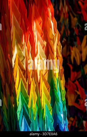 Papierkunstwerk, das den Frieden symbolisiert, Hiroshima, Japan Stockfoto