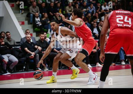 Botevgrad, Bulgarien. November 2025. Real Madrids Trel Lyles in Aktion während des Euroleague-Spiels zwischen Hapoel IBI Tel Aviv und Real Madrid - Arena Botevgrad in Botevgrad, Bulgarien am 25. November 2025 Credit: Independent Photo Agency/Alamy Live News Stockfoto