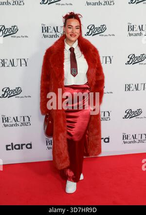 London, Großbritannien. November 2025. Megan Bolton nimmt an den Beauty Awards 2025 in London Teil. Quelle: SOPA Images Limited/Alamy Live News Stockfoto