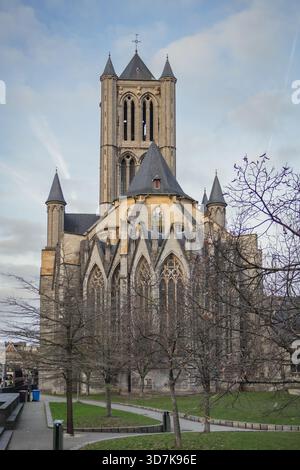 Traditionelle Steinarchitektur der Kathedrale St. Nikolaus in Gent Belgien Stockfoto