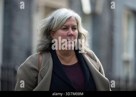 Downing Street, London, Großbritannien. November 2025. Die Minister der Regierung nehmen an der Kabinettssitzung vor dem Haushaltsplan teil. Bild: Rt Hon Heidi Alexander Abgeordneter, Staatssekretär für Verkehr. Quelle: Malcolm Park/Alamy Live News Stockfoto