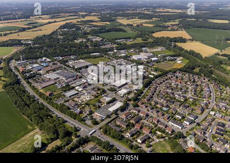 Gewerbepark Kleinwellenfeld, Hammer Straße bei Bundeswehrkaserne Ahlen, Linnenfeld, Ahlen, Ruhrgebiet, Nordrhein-Westfalen, Deutschland, DEU, Euro Stockfoto