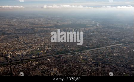 Paris, Frankreich aus der Luft Stockfoto