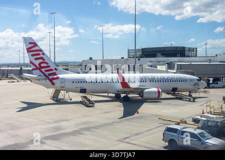 Virgin Australia Boeing 737-800 Flugzeug am Gate, Melbourne Airport, Tullamarine, Melbourne, Victoria, Australien Stockfoto