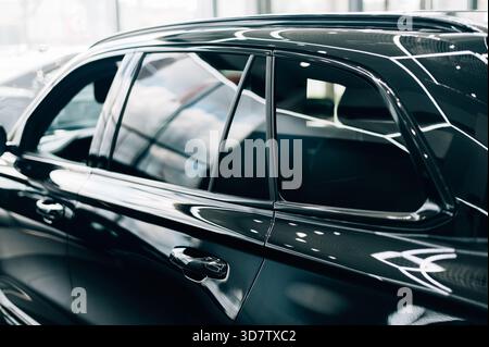 Türgriff des schwarzen Autos. Hochwertige Fotos Stockfoto