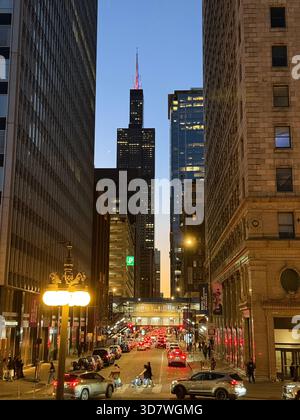 Willis Tower, früher Sears Tower, im Stadtbild Stockfoto