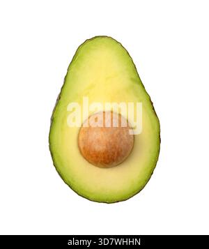Frische Hass Avocado-Hälfte mit Grube auf weiß Stockfoto