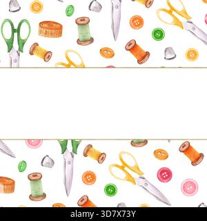 Rechteckiger Rahmen für Text auf nahtlosem Muster von Bandmaß, Nähschere, Fäden, Knöpfe, Fingerhüllen. Postkarte zum Nähen. Handgezeichnete Illustrationen Stockfoto