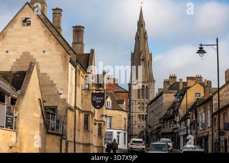 Stamford, 24. November 2025: Marktstadt in Lincolnshire Stockfoto