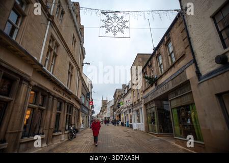 Stamford, 24. November 2025: Marktstadt in Lincolnshire Stockfoto