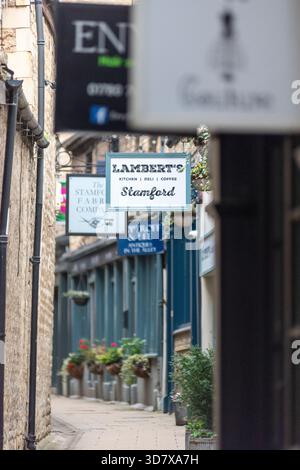 Stamford, 24. November 2025: Marktstadt in Lincolnshire Stockfoto
