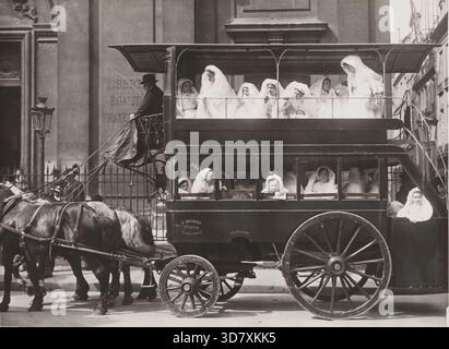 Erste Kommunion, 1900. Stockfoto