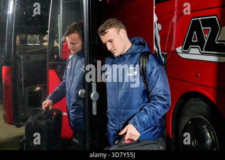 Alkmaar, Niederlande. November 2025. ALKMAAR, NIEDERLANDE - 27. NOVEMBER: Peer Koopmeiners von AZ Alkmaar trifft am 27. November 2025 im AFAS Stadion in Alkmaar, Niederlande, während der UEFA Conference League 2025/26 League Phase MD4 Spiel zwischen AZ Alkmaar und Shelbourne FC ein. (Foto von Ed van de Pol/Orange Pictures) Credit: Orange Pics BV/Alamy Live News Stockfoto
