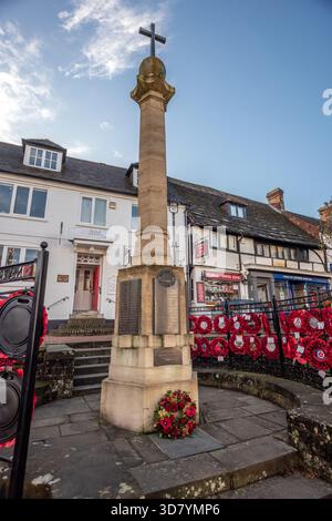 East Grinstead, 26. November 2025: War Memorial Stockfoto