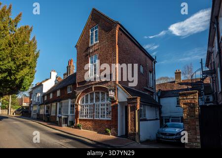 East Grinstead, 26. November 2025: Church Lane Stockfoto