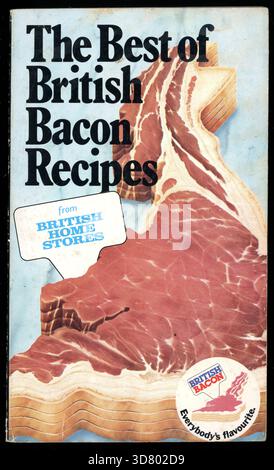Vintage 1970er Taschenbuch, Vorderseite des Kochbuches The Best of British Bacon Recipes von Mary Norwak, kostenlos von verschiedenen Einzelhändlern verteilt, diese Kopie von bekannten Einzelhändlern, jetzt geschlossen, - British Home Stores (BHS). Veröffentlicht für British Bacon, 1979, UK. Stockfoto