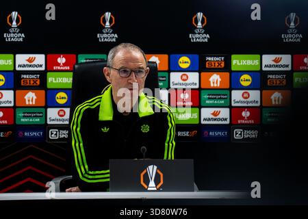 ROTTERDAM, NIEDERLANDE - 27. NOVEMBER: Celtic Head Coach Martin O'Neill nimmt an einer Pressekonferenz nach dem Spiel der UEFA Europa League 2025/26 League Phase MD5 zwischen Feyenoord und Celtic FC am 27. November 2025 in de Kuip in Rotterdam Teil. (Foto: Rene Nijhuis) Stockfoto