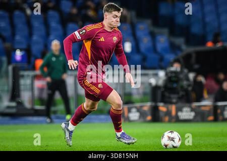 Rom, Italie. November 2025. Evan FERGUSON von AS Roma während der UEFA Europa League, League-Phase, MD5, Fußballspiel zwischen AS Roma und FC Midtjylland am 27. November 2025 im Stadio Olimpico in Rom, Italien - Foto Massimo Insabato/Matthieu Mirville/DPPI Credit: DPPI Media/Alamy Live News Stockfoto