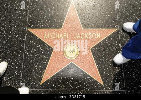 Star on the Walk of Fame gewidmet Michael Jackson auf dem dunklen Bürgersteig, Los Angeles, Kalifornien, USA, Nordamerika Stockfoto