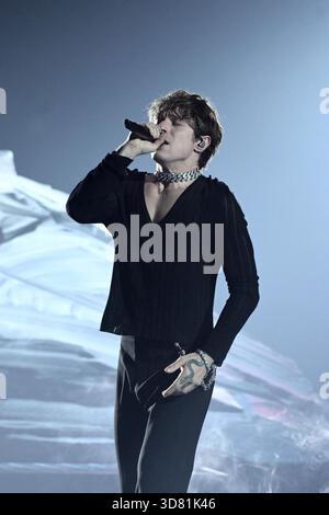 Milano, Trasmissione TV „X Factor“ 2025, sesta puntata - HalbfinalNella foto: Irama Stockfoto