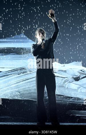 Milano, Trasmissione TV „X Factor“ 2025, sesta puntata - HalbfinalNella foto: Irama Stockfoto