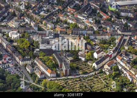 Luftaufnahme, Marienkrankenhaus Witten, Renovierungsarbeiten, Marienkirche und katholisches Pfarramt St. Marien Sonnenschein, Witten, Ruhrgebiet, Nord-RHI Stockfoto