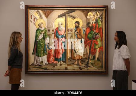 Sotheby’s, London, Vereinigtes Königreich. 28. November 2025. Die Heiligen Stephen, Andrew, Paul und Christopher in einer architektonischen Umgebung, aus dem Kreis Hans Leonard Schaufelein, geschätzt auf £ 80.000–120.000, werden während eines Fotoanrufs bei Sotheby’s präsentiert Stockfoto