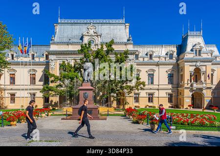 Rumänien, rumänische Moldawien Region, Iasi, Roznovanu Palast, der Ende des 18. Jahrhunderts erbaut wurde, beherbergt das Rathaus Stockfoto