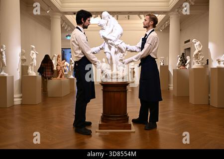 Vorschau der Gemälde des alten Meisters und des 19. Jahrhunderts in Sotheby's Bond Street London. Die Abendauktion findet am 3 . Dezember 2025 statt . Stockfoto
