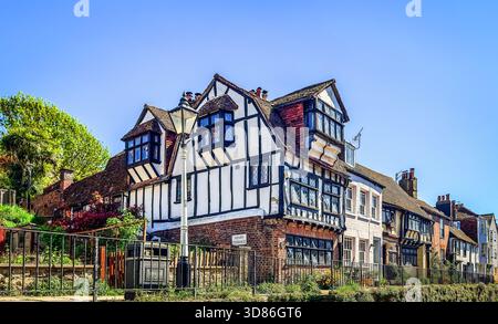 East Sussex, England, 30. April, Blick auf Häuser in der All Saints Street in Hastings Stockfoto