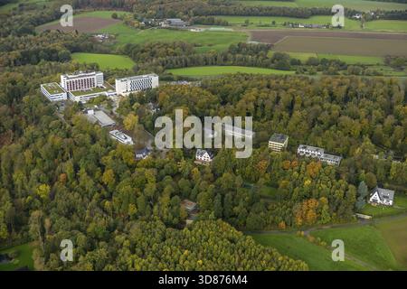 Die Ruhrlandklinik in Heidhausen gehört zum Universitätsklinikum Essen, das der Universität Duisburg-Essen, Essen, Ruhrgebiet, Nordrhein-West zugeordnet ist Stockfoto