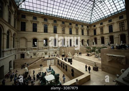 The Cour Marly Interior im Louvre - Paris, Frankreich Stockfoto