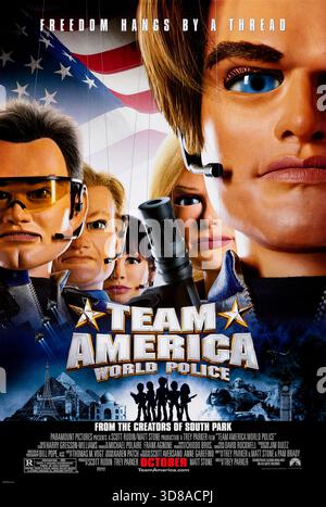 Team America: World Police (2004) unter der Regie von Trey Parker mit Trey Parker, Matt Stone und Kristen Miller. Ein Marionetten-Anti-Terror-Team bekämpft globale Bedrohungen und Prominente, während es versucht, den apokalyptischen Plan des nordkoreanischen Führers Kim Jong Il zu stoppen. Foto eines Original-Posters aus dem Jahr 2004 (USA), das NUR FÜR REDAKTIONELLE ZWECKE VERWENDET WIRD. Quelle: BFA / Paramount Pictures Stockfoto